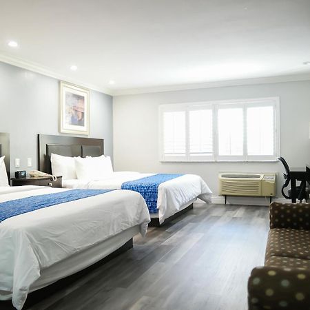 Days Inn By Wyndham West Covina Εξωτερικό φωτογραφία