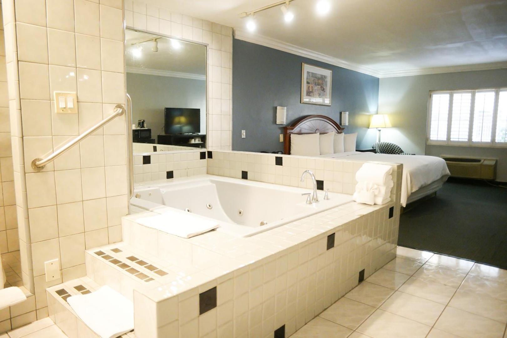 Days Inn By Wyndham West Covina Εξωτερικό φωτογραφία