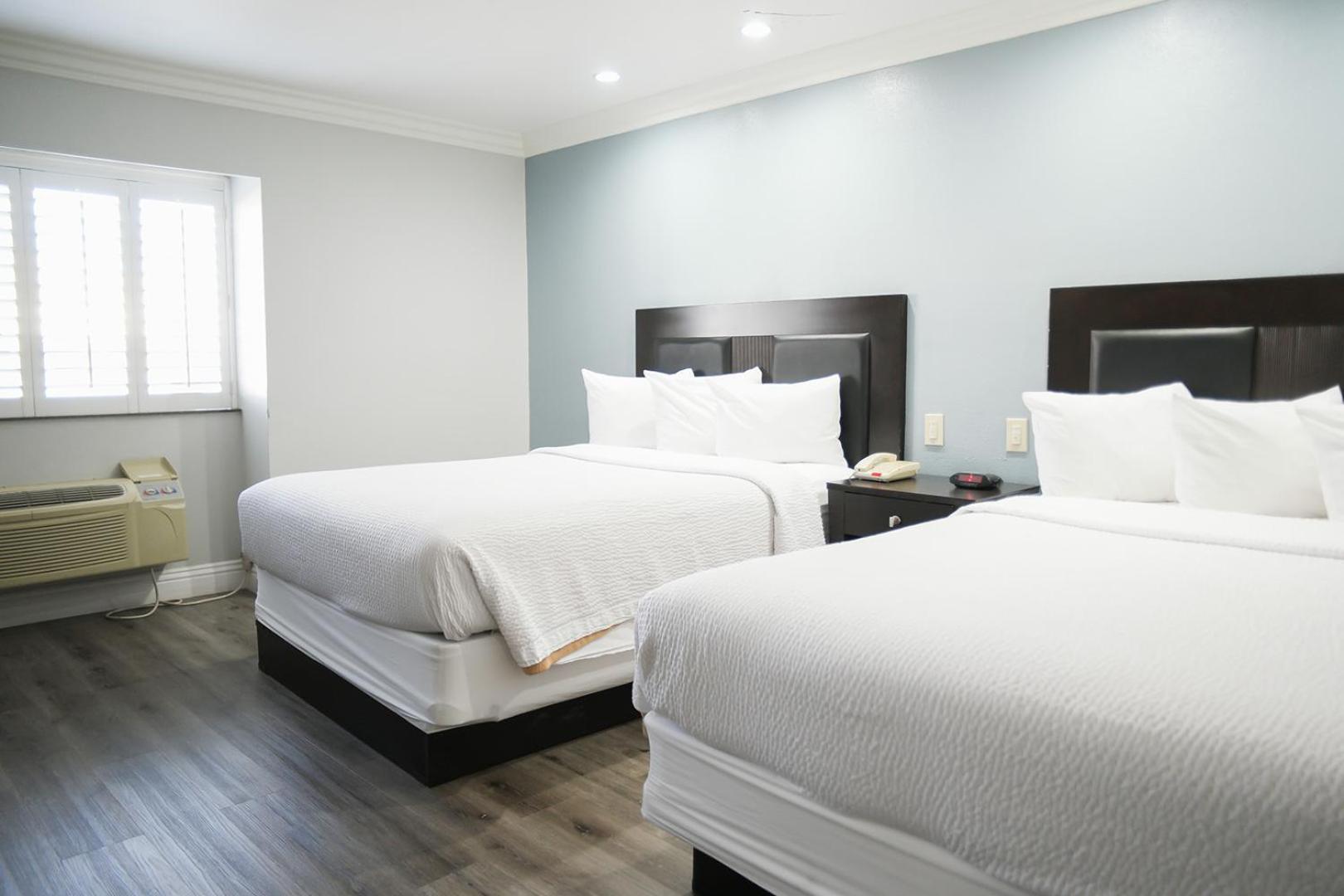 Days Inn By Wyndham West Covina Εξωτερικό φωτογραφία